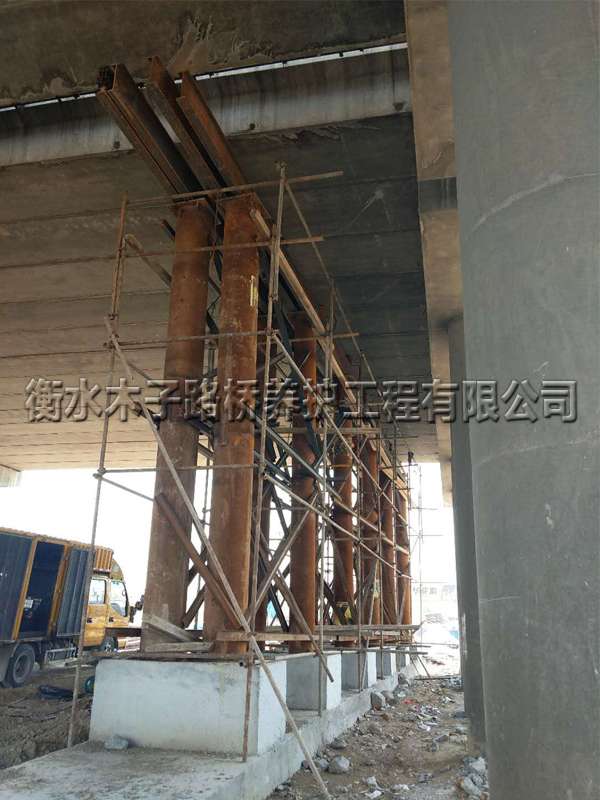 濟(jì)南--蓋梁截面加大